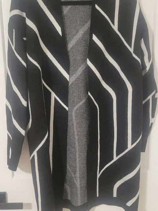 RW&Co. Abstract Print Cardigan, Size M - Picture 2 of 4